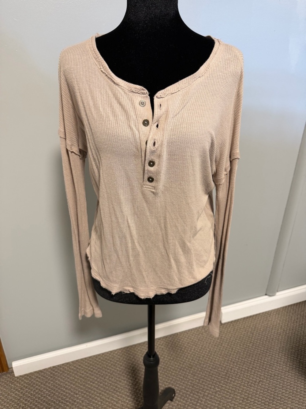 Urban Outfitters Beige Waffle Knit Henley Long Sleeve Top Small Slouchy Boho